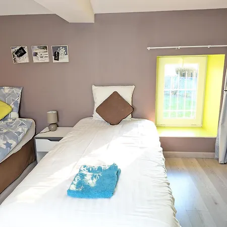 Etage1 Au Domaine Du Luth - Parking Gratuit - Cuisine Commune - 20 Min Aquascope Et Futuroscope Holiday home *