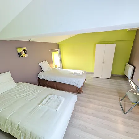 Etage1 Au Domaine Du Luth - Parking Gratuit - Cuisine Commune - 20 Min Aquascope Et Futuroscope Holiday home